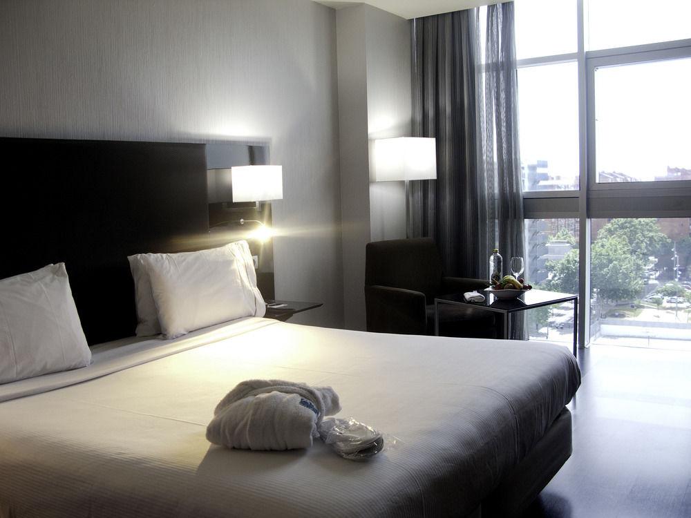 Ac Hotel Som By Marriott L'Hospitalet de Llobregat Luaran gambar